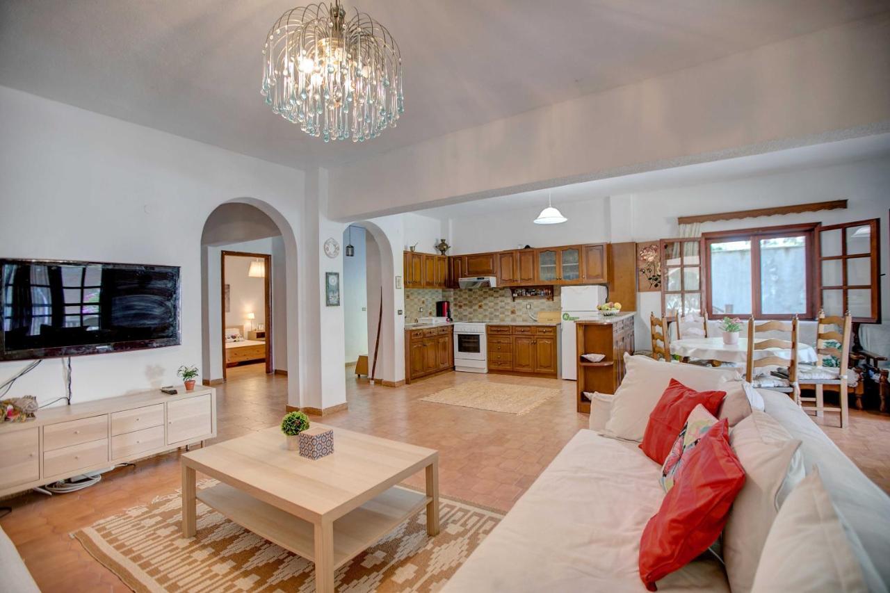 ניקיטי Chalkidiki Beachfront Haven - Perfect Location מראה חיצוני תמונה