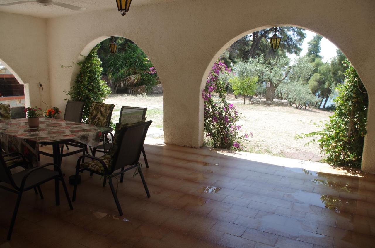 ניקיטי Chalkidiki Beachfront Haven - Perfect Location מראה חיצוני תמונה